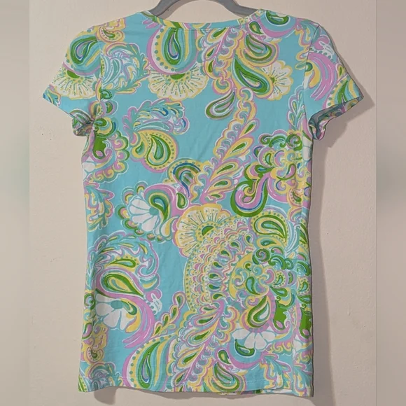 Lilly Pulitzer Blue and Green Paisley Short Sleeve Top - Picture 3 of 5